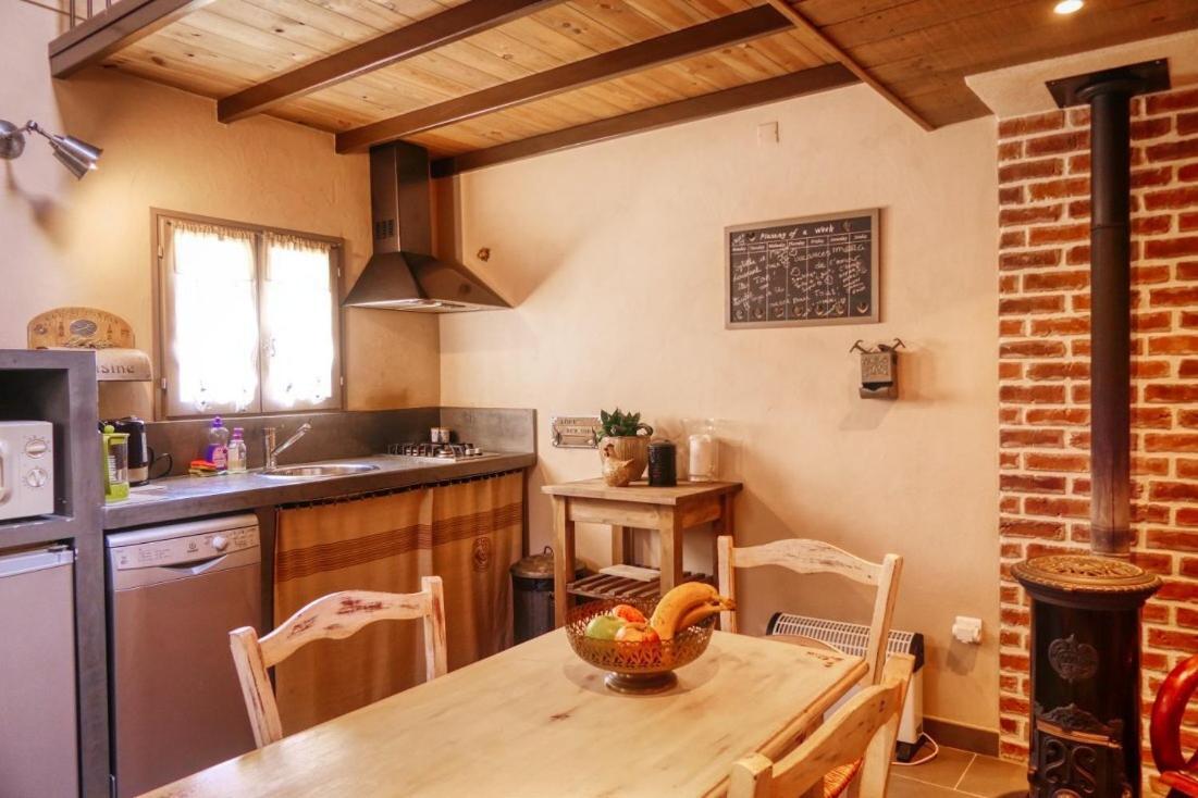 Mas En Baronnies Provencales Hotel Eygaliers  Room photo